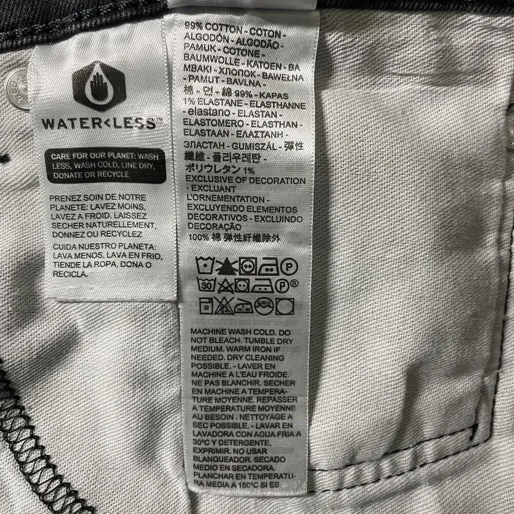 Levis inseam 38x30 loops